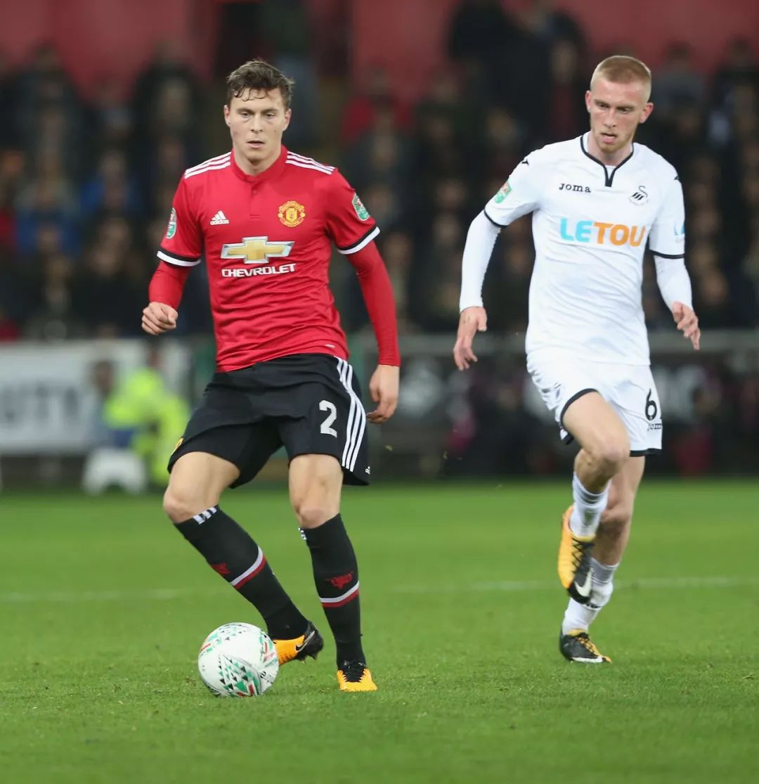 继续走向更 继续走向更