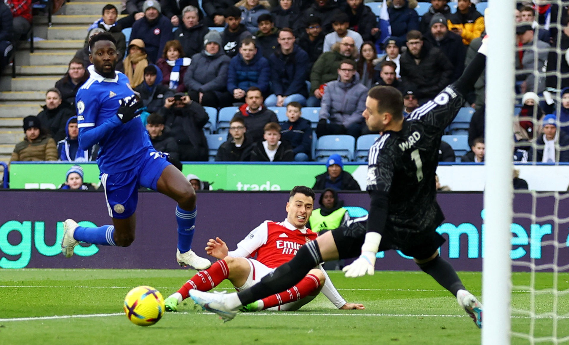 他们通过位 他们通过位